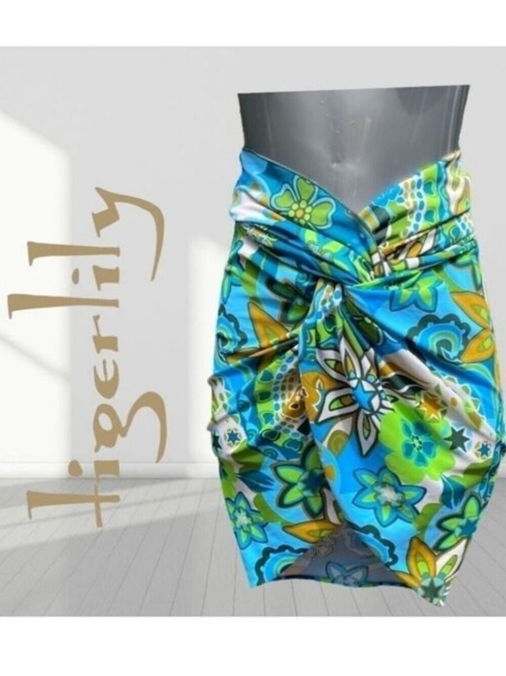 TIGERLILY Floral Turquoise Sarong Beach Wrap Coverup Size Med